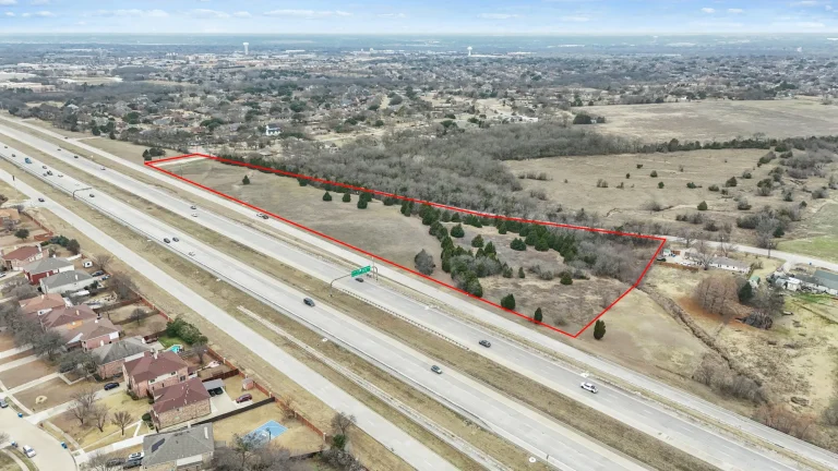 7106 Liberty Grove Rd – Photo 3