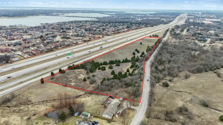 7106 Liberty Grove Rd – Photo 1